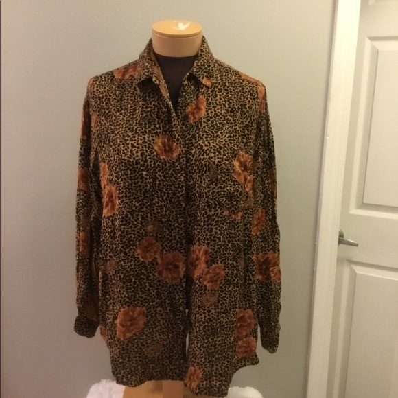 Next Move L floral cheetah print Blouse - Picture 13 of 16